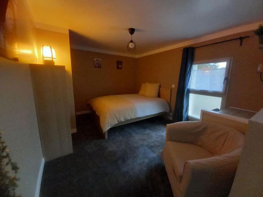 La Grelauderie 3 Apartment Saintes Luaran gambar